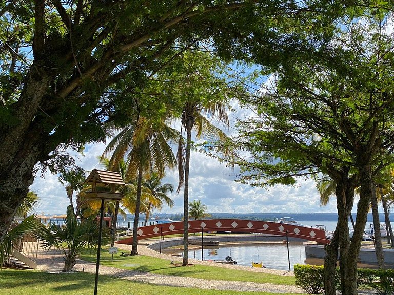 Flat beira lago no centro de BSB