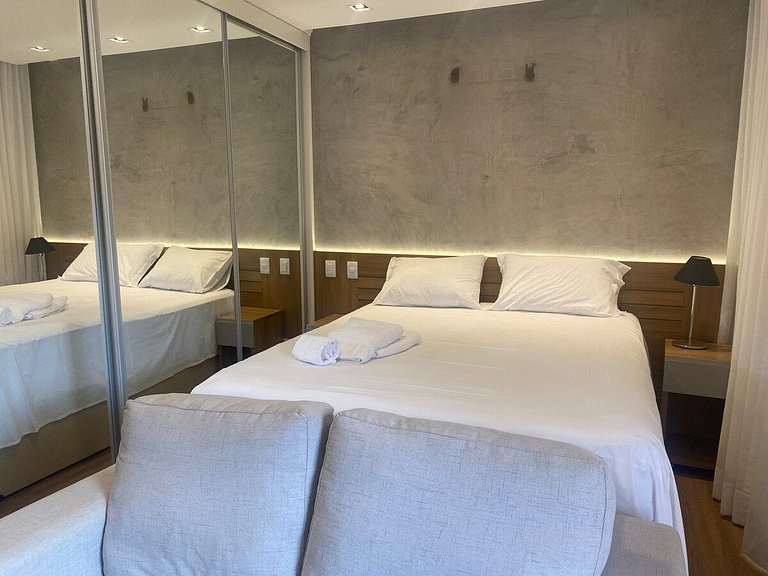 Luxuoso Flat Lake Side com vista para o lago