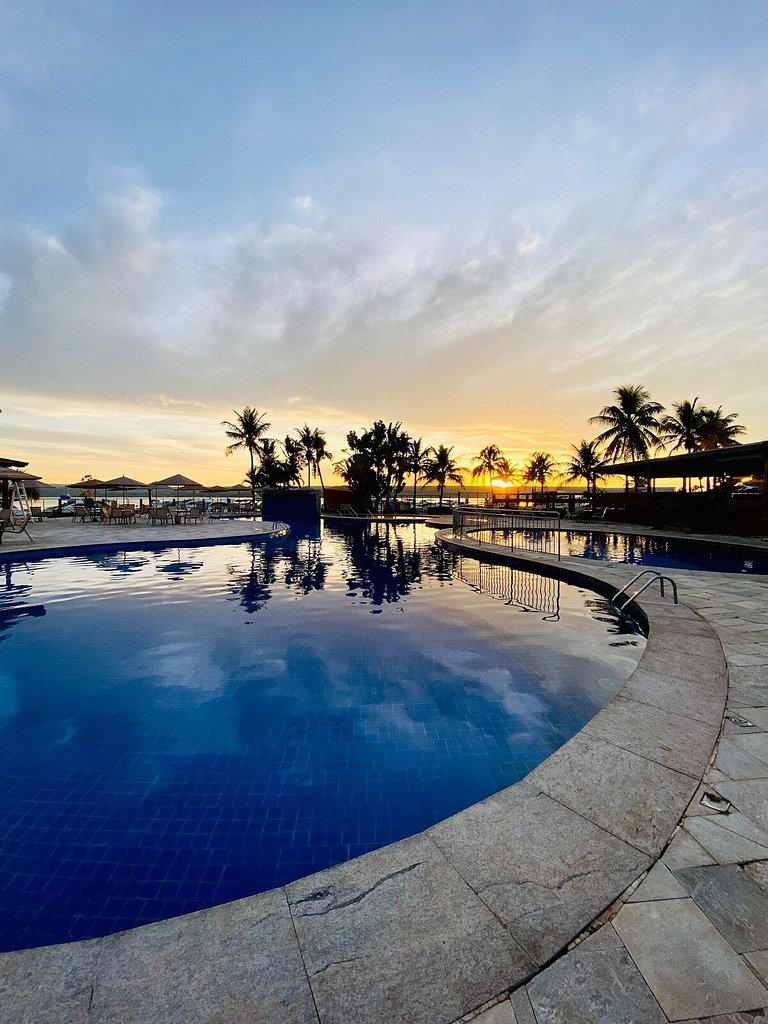 Luxuoso Flat Lake Side com vista para o lago