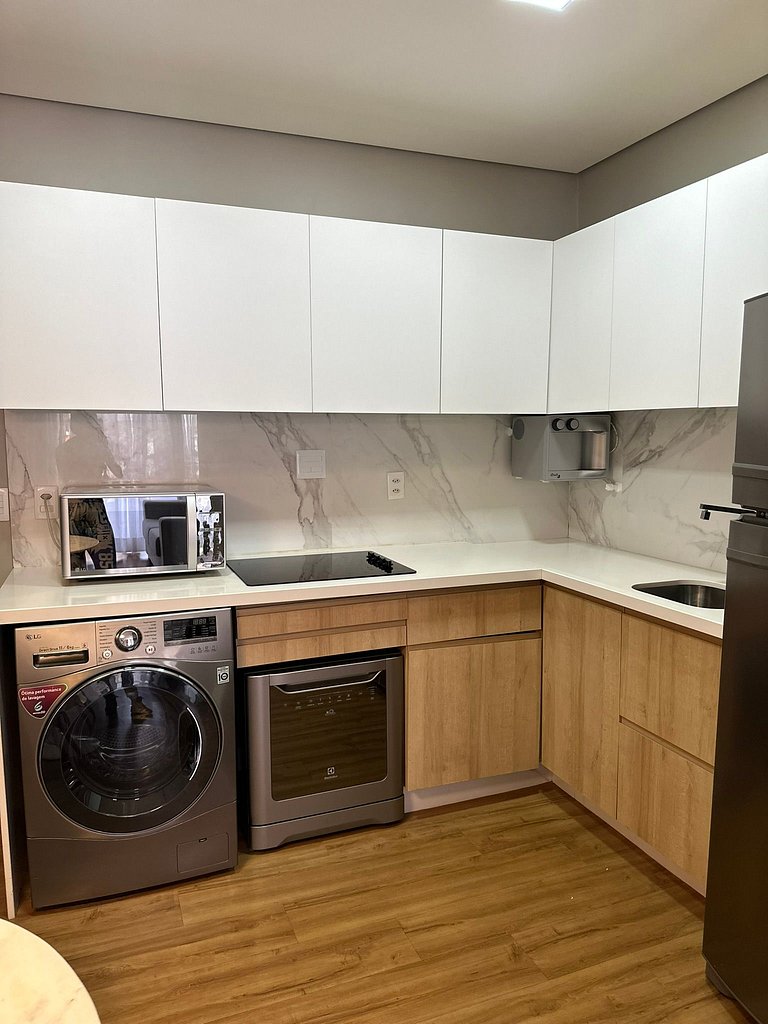 Luxuoso Flat Lake Side com vista para o lago