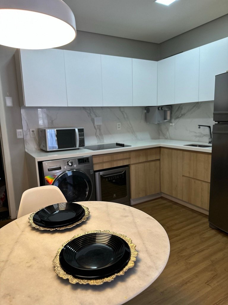 Luxuoso Flat Lake Side com vista para o lago
