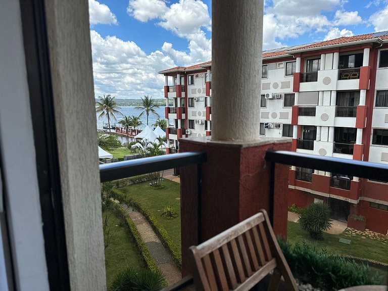 Luxuoso Flat Lake Side com vista para o lago