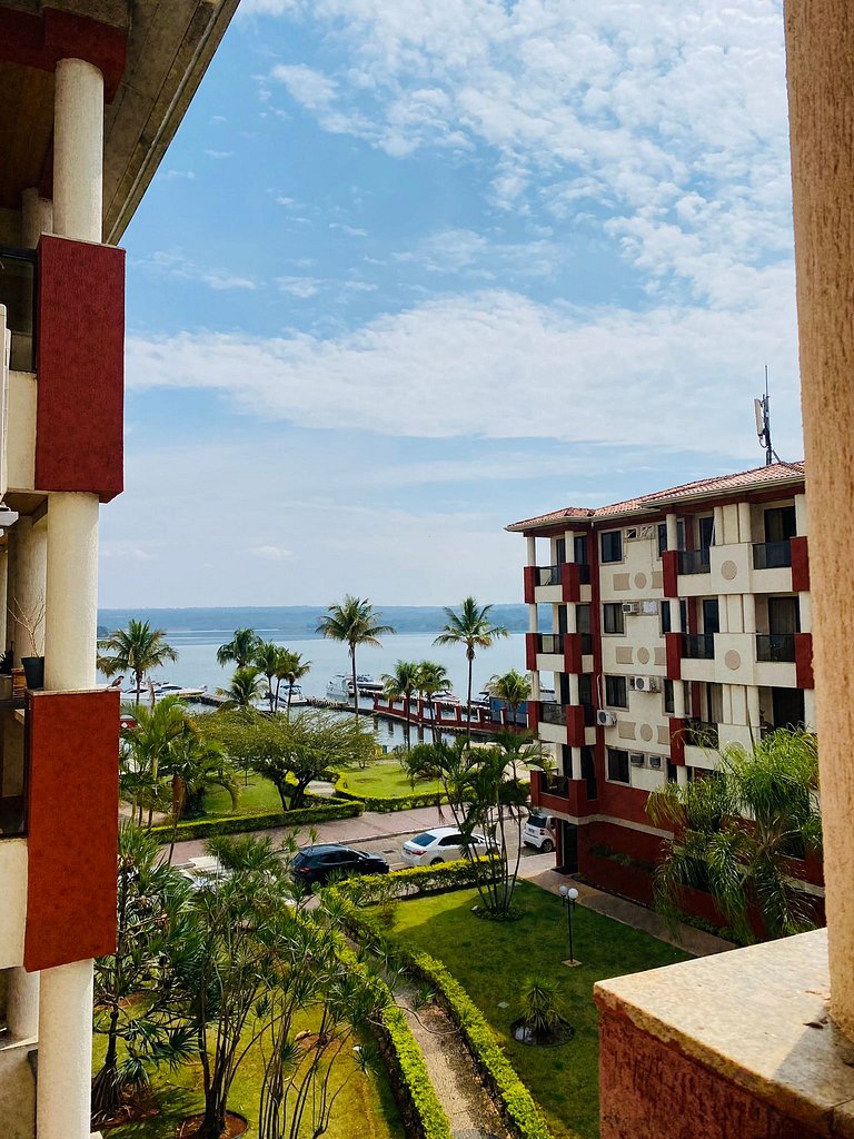 Luxuoso Flat Lake Side com vista para o lago