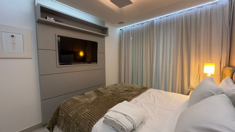 Luxuoso Apto Brisas do lago