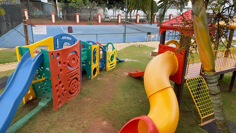 Flat 314 reformado no Lake Side