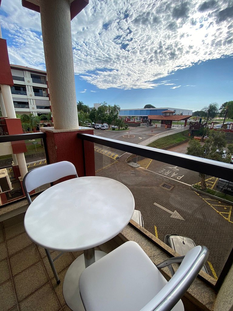 Flat 204 Lake Side