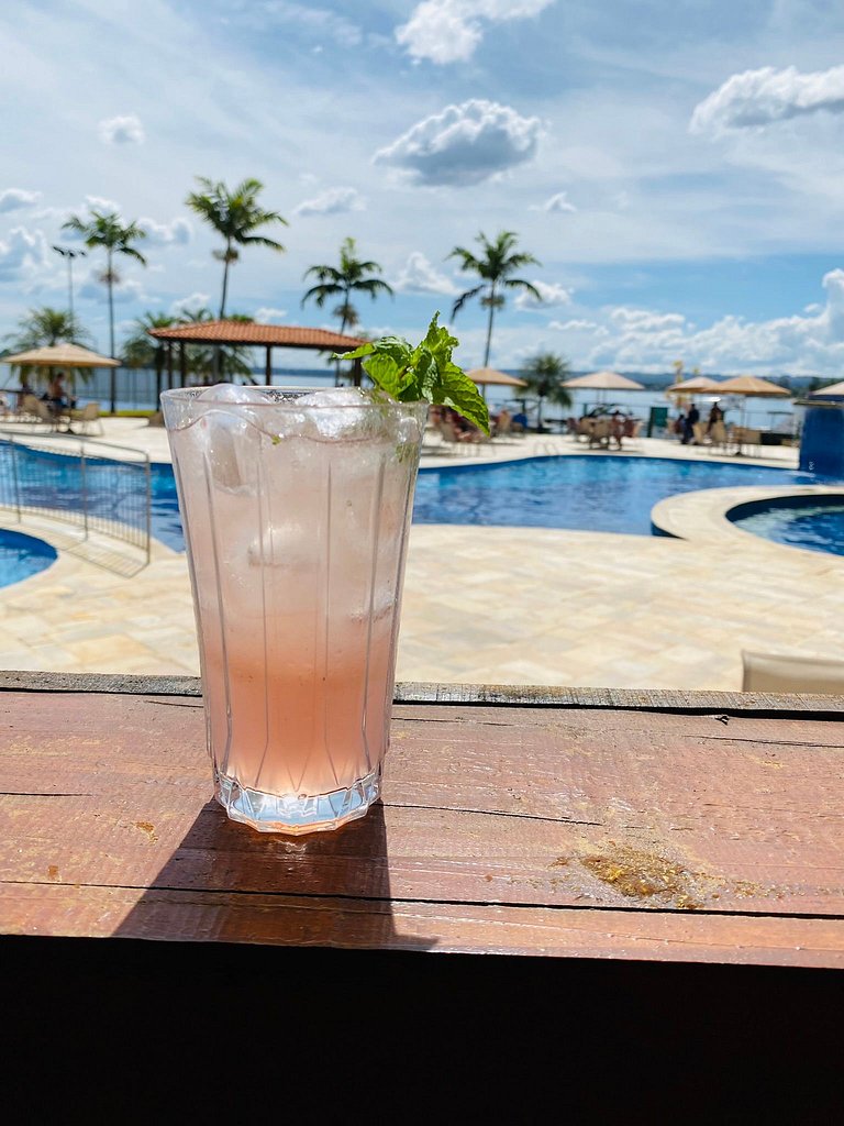 Flat 314 reformado lake side