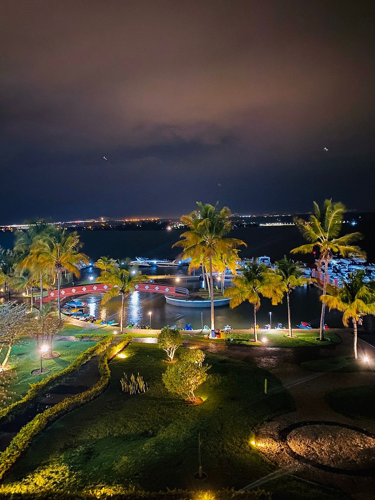 Flat 314 reformado no Lake Side