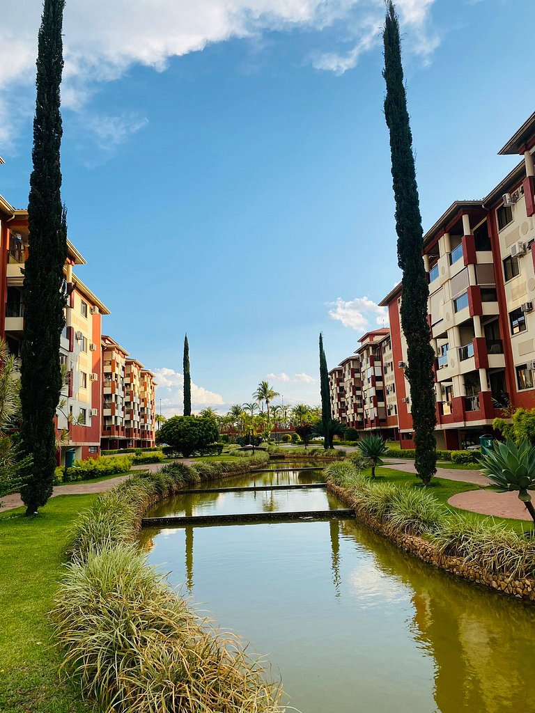 Flat 314 reformado no Lake Side