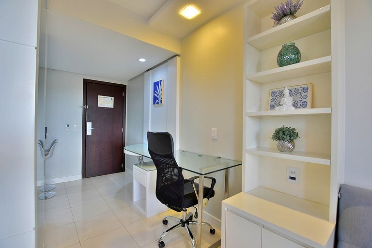 Flat 314 reformado no Lake Side