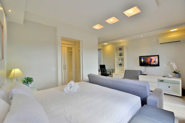 Flat 314 reformado no Lake Side