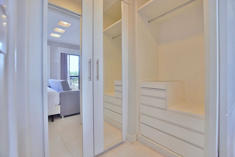 Flat 314 reformado no Lake Side