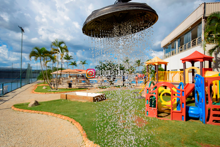 Jardim no concreto Lake side
