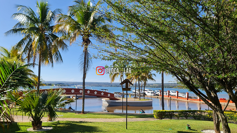 Lindo Flat 121 no lake side