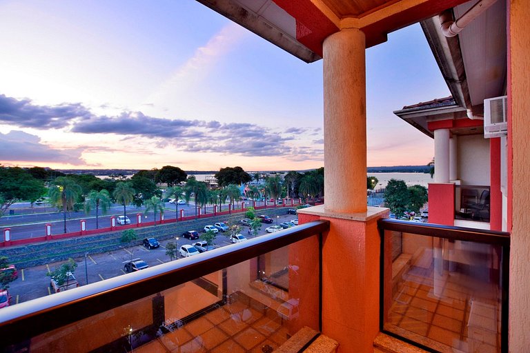 Lindo flat 410 beira lago