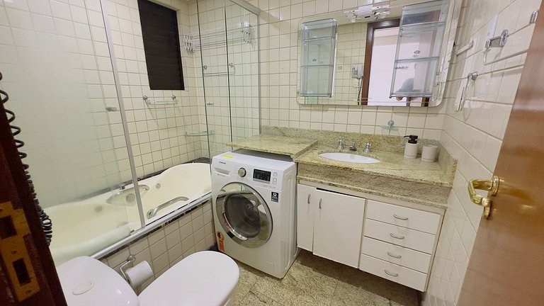 Apartamento 412 lindo de 2 quartos com vista para o lago