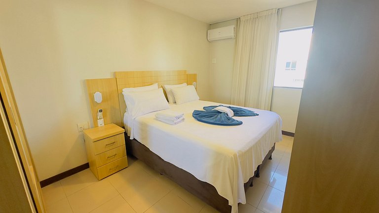 Apartamento 412 lindo de 2 quartos com vista para o lago