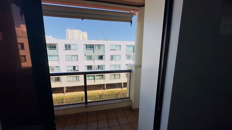 Apartamento 412 lindo de 2 quartos com vista para o lago