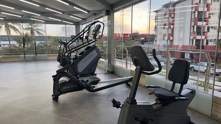 Apartamento 412 lindo de 2 quartos com vista para o lago