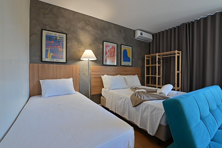 Charmoso flat 105 beira lago