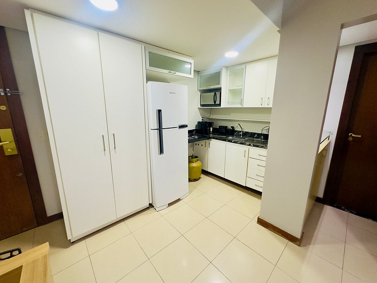 Apartamento 412 lindo de 2 quartos com vista para o lago
