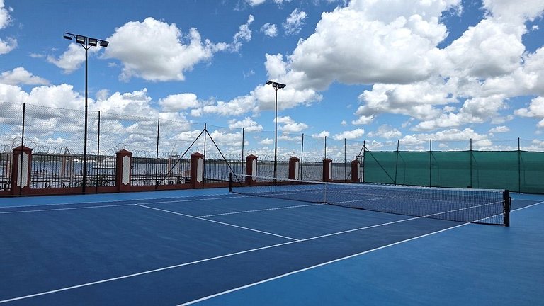 Apartamento 412 lindo de 2 quartos com vista para o lago