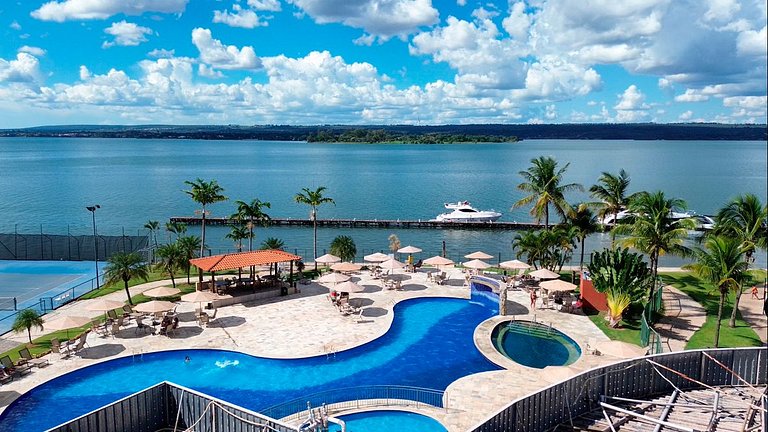 Flat 130H no lake side Brasilia