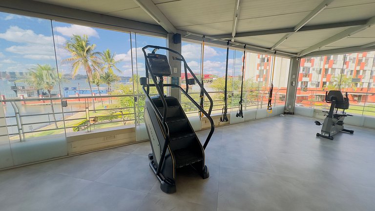 Luxuoso apt 2Q hidro e vista lago