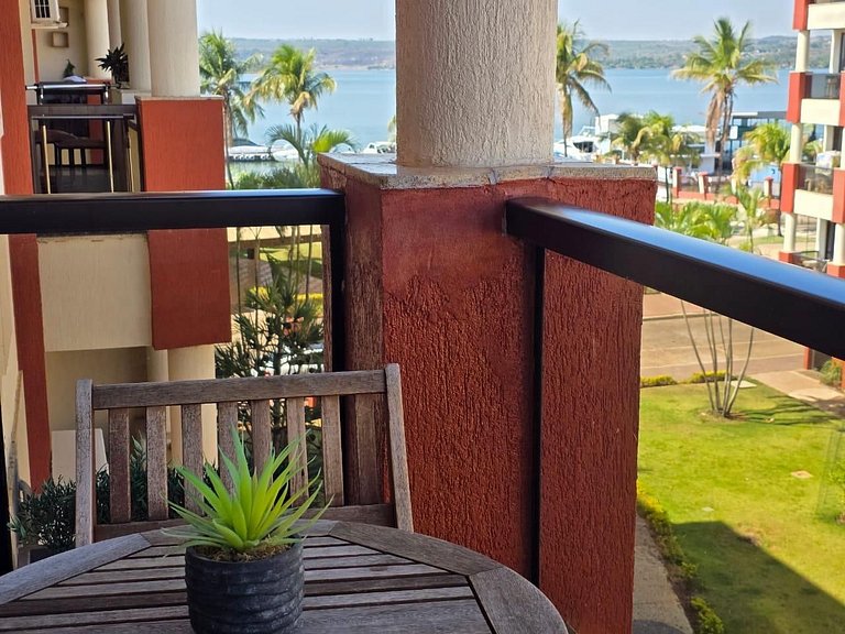 Luxuoso Flat Lake Side com vista para o lago