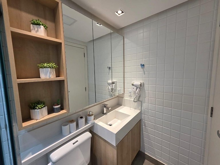 Luxuoso Flat Lake Side com vista para o lago
