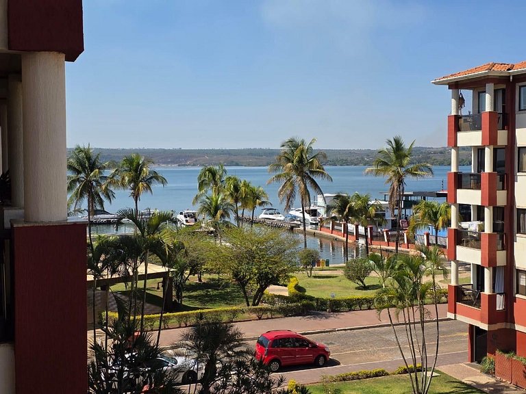 Luxuoso Flat Lake Side com vista para o lago