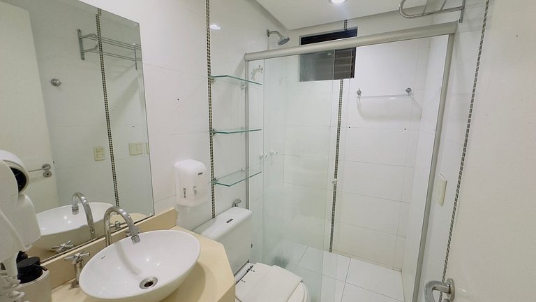 Excelente Flat 418 na beira do lago