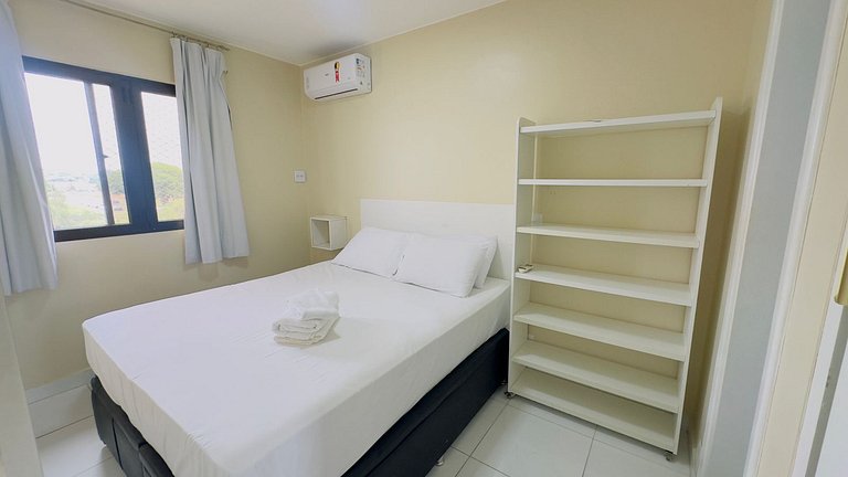 Excelente Flat 418 na beira do lago