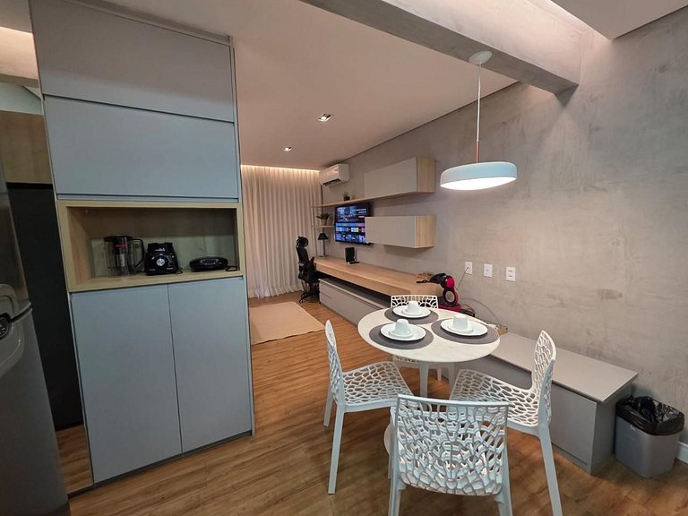 Luxuoso Flat Lake Side com vista para o lago