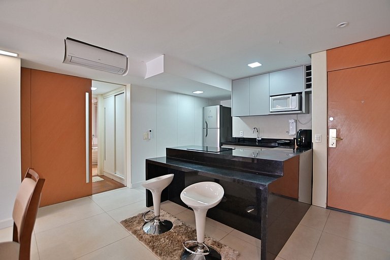 Luxuoso apt 2Q hidro e vista lago