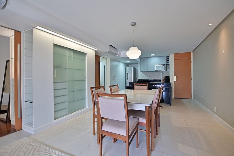 Luxuoso apt 2Q hidro e vista lago