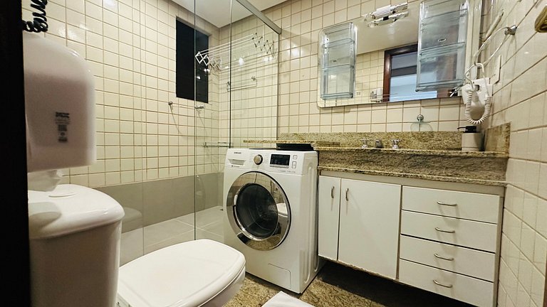 Apartamento 412 lindo de 2 quartos com vista para o lago