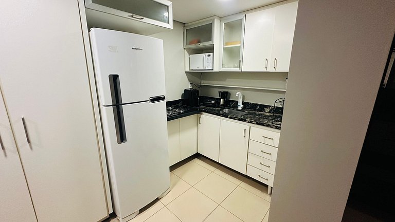 Apartamento 412 lindo de 2 quartos com vista do lago