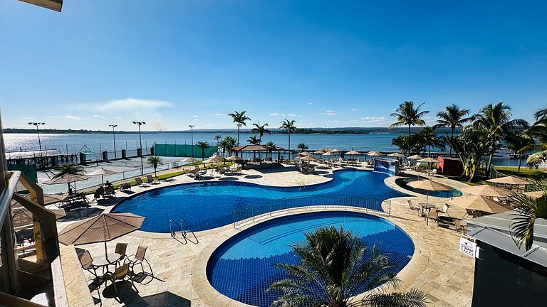 Lindo Flat 425 vista lago no lake side