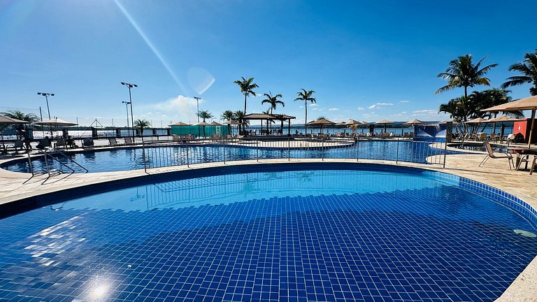 Lindo Flat 425 vista lago no lake side