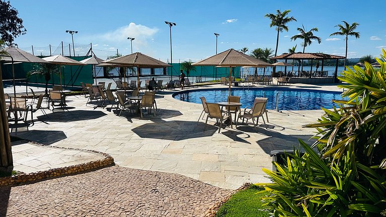 Lindo Flat 425 vista lago no lake side