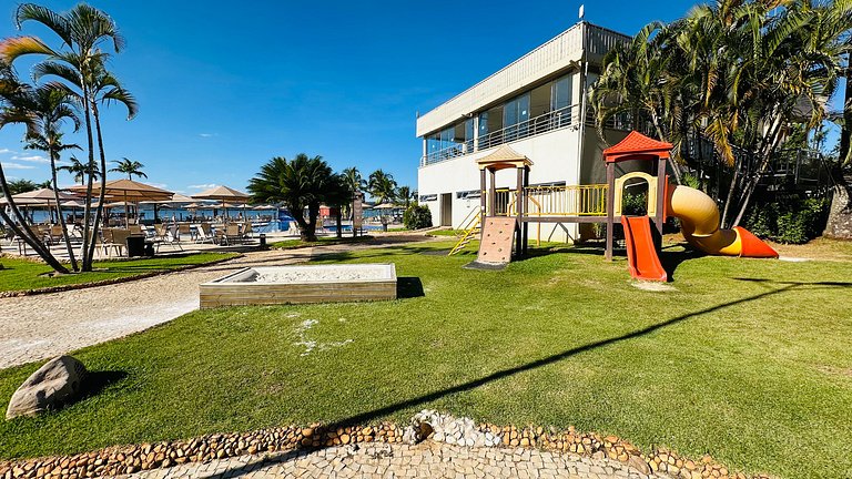 Lindo Flat 425 vista lago no lake side