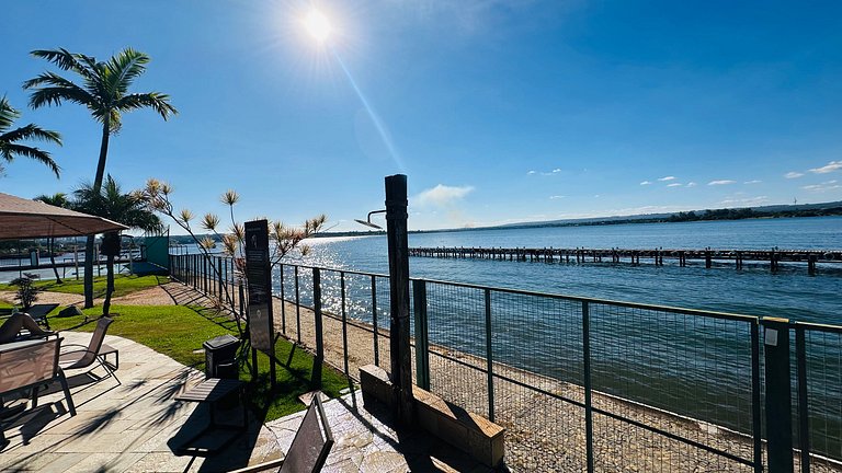 Lindo Flat 425 vista lago no lake side