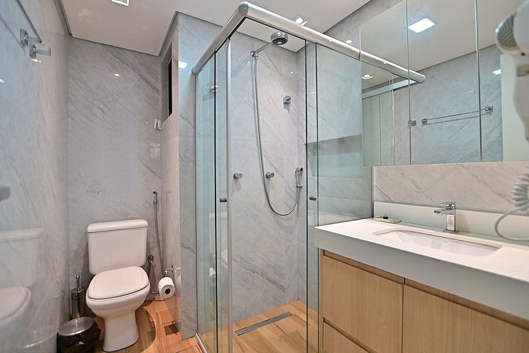 Flat Premium 134 Lake Side Beira Lago